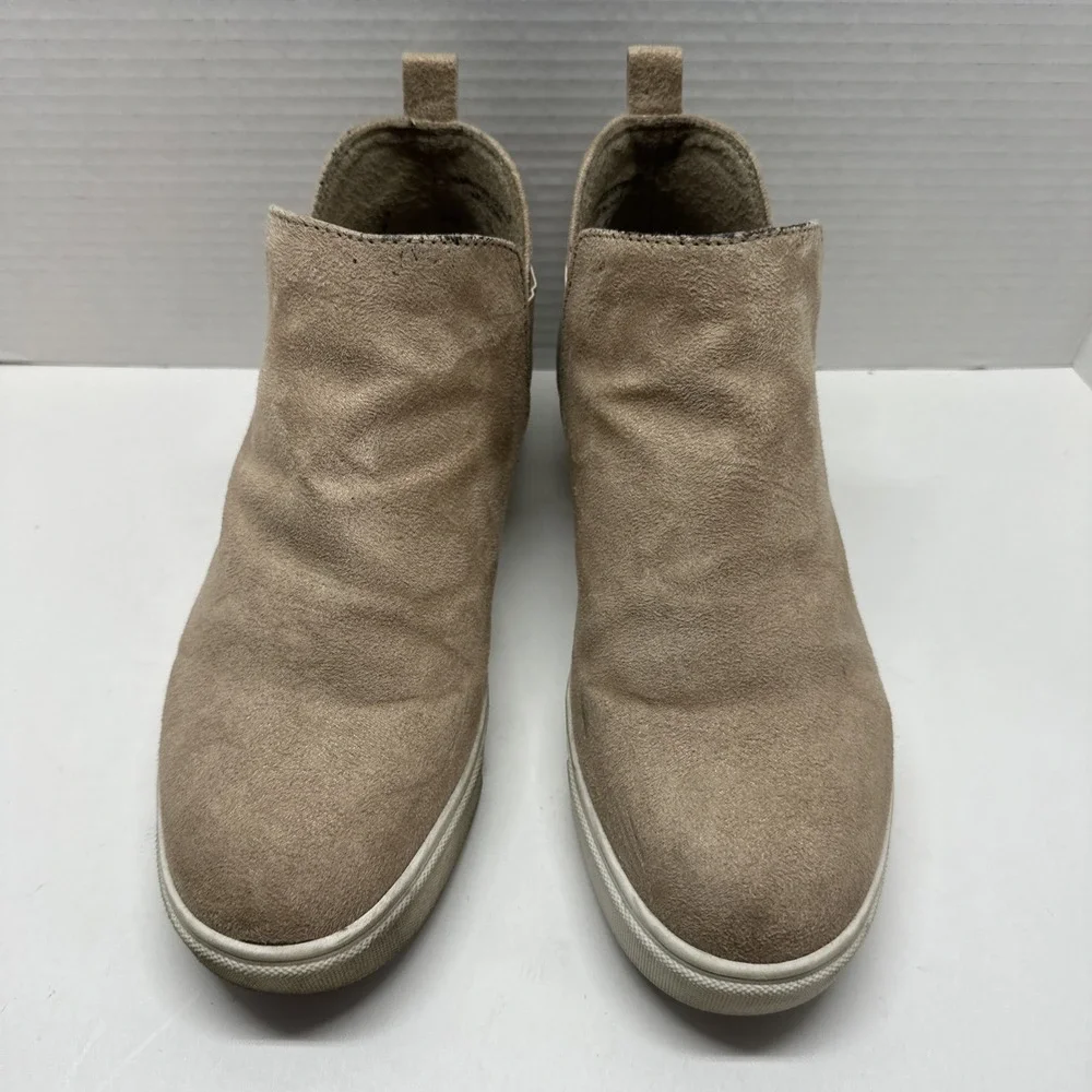 Soda Suede(man made)‎ Brown Flat Slip On Bootie Women's Size 8.5